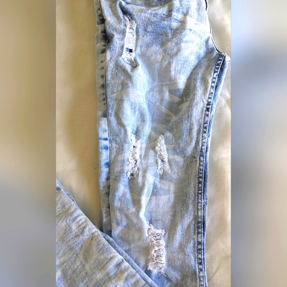 Evolution In Design Light Wash Distressed Jeans - Picture 2 of 11